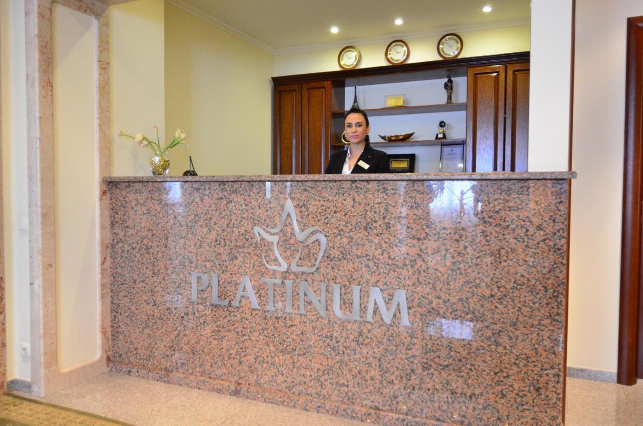 Platinum Hotel Chisinau Bagian luar foto